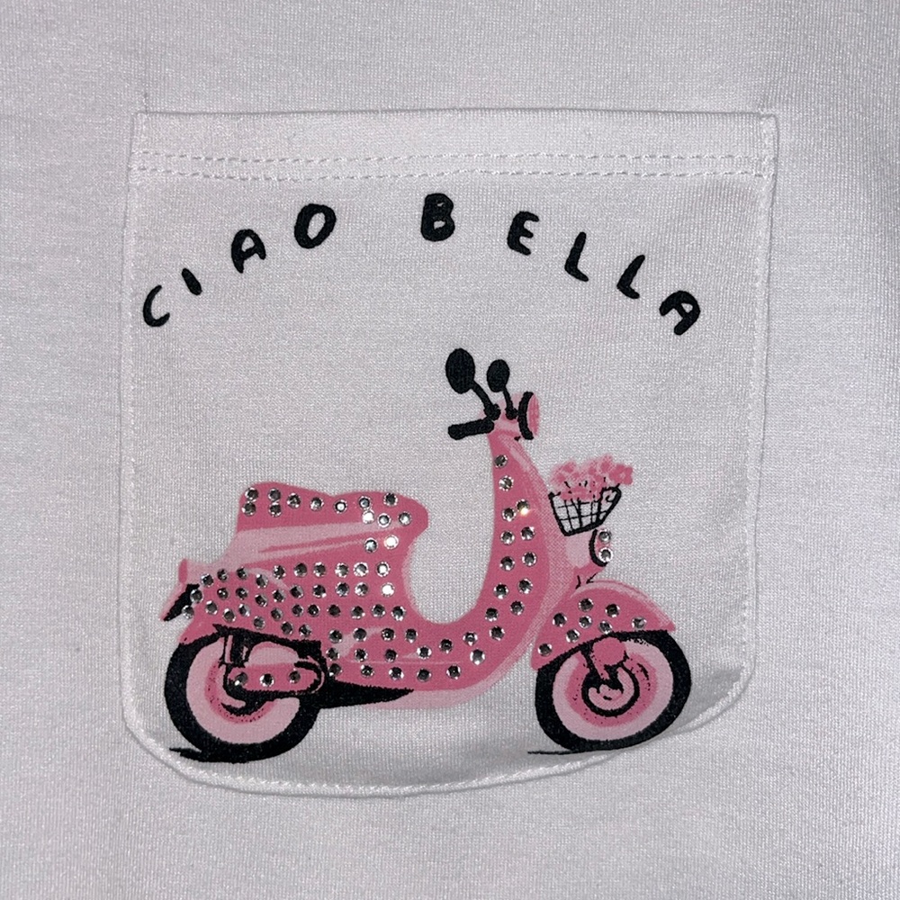 ⚡️ 3 for $30 ⚡️ Retrology White Ciao Bella Women's Short Sleeve Top - Picture 4 of 8